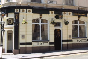 Vernon Arms outside