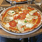 Fabbrica Pizza food