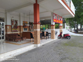 Warung Sambel Ijo inside