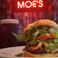 Moe's Crosstown Tavern food