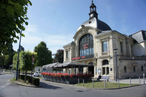 La Bourse aux Grains outside