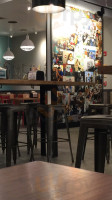 Mod Pizza inside