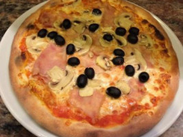 Pizzeria Dell'arco food