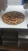 Sergio's Pizza food