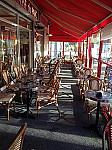 La Terrasse Du Parc inside