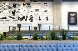 Mendocino Farms inside