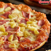 Shakey's Pizza Parlor food