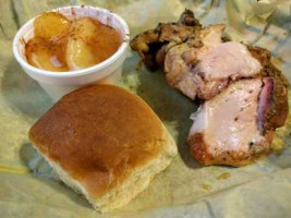 Bob's Bodacious Bbq food