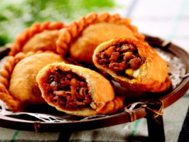 Tip Top Curry Puff (bugis Junction) food