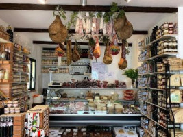 Shardana Enoteca Salumeria Prodotti Tipici Sardi food