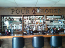 Pour House inside