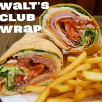 Walt's Pourhouse food