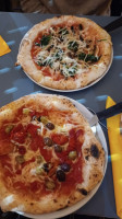 Grumpy's Wood Fired Pizza food