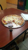 Augie's Pizza food