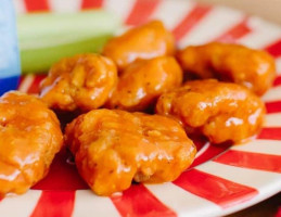 Zaxby's Chicken Fingers Buffalo Wings food