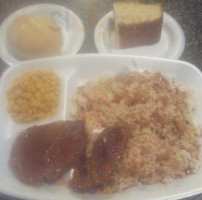 Lee's Cafe food