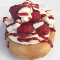 Cinnaholic food