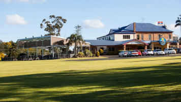 Blue Mountain Hotel outside