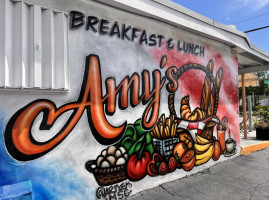 Amy's French Bakery Bistro outside