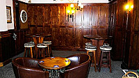 Fox And Hounds inside