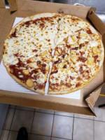 Pizza Hut food