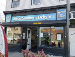 Kings Southern Delight outside