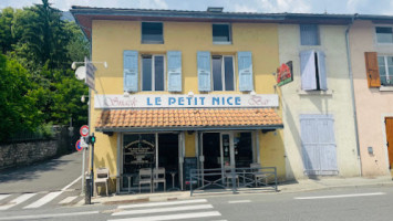 La P'tite Cantine outside