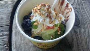 Honey Moon Frozen Yogurt food