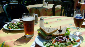 Cafe du Clocher inside