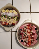 Bruncheria Fresh Food Smoothies food