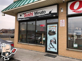 Sushi Minato food