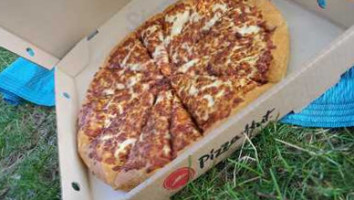 Pizza Hut food