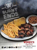 Woody's B-q food