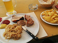 Bierstube Esperia food