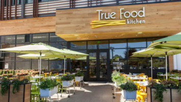 True Food Kitchen outside