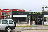 La Carxofeta outside