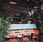 Cervantes’ Oyster Shack at Café Select inside