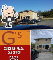 G's Pizza outside