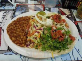 Wahoo's Fish Taco food