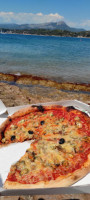 La Pizza Des Roches Bleues food