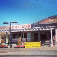 Bullies Drive Inn outside