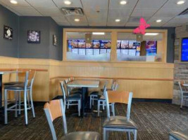 Culver's inside