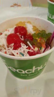 Peachwave Frozen Yogurt food