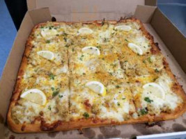 Michael Anthony's Pizzeria food