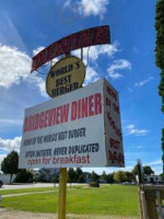 Bridgeview Diner outside