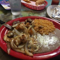 La Poblana Mexican Restraunt food