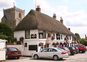 The Antelope Inn outside