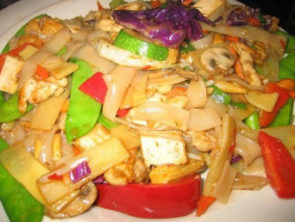 Stir Crazy Fresh Asian Grill food