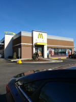 Mcdonald's outside