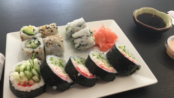 Migoto Sushi food